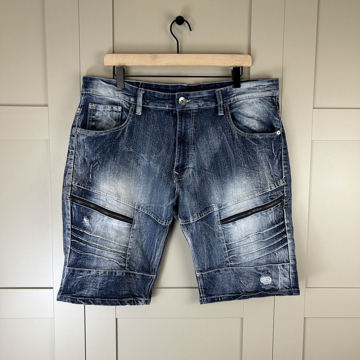 Southpole Men's Biker Denim Shorts - Casual Motorcycle Style Shorts With Zipper & Button Closure
