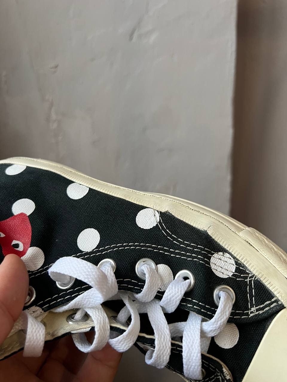 Comme des Garcons PLAY PLAY COMME DES GARCONS X CONVERSE ICONIC RED HEART SNEAKERS Size US 7.5 / IT 37.5 - 20 Thumbnail
