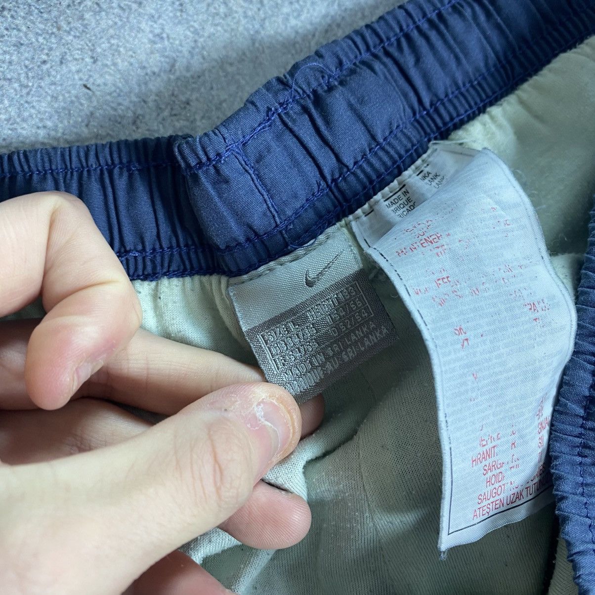 Nike Vintage Nike Track Pants Size US 34 / EU 50 - 5 Thumbnail