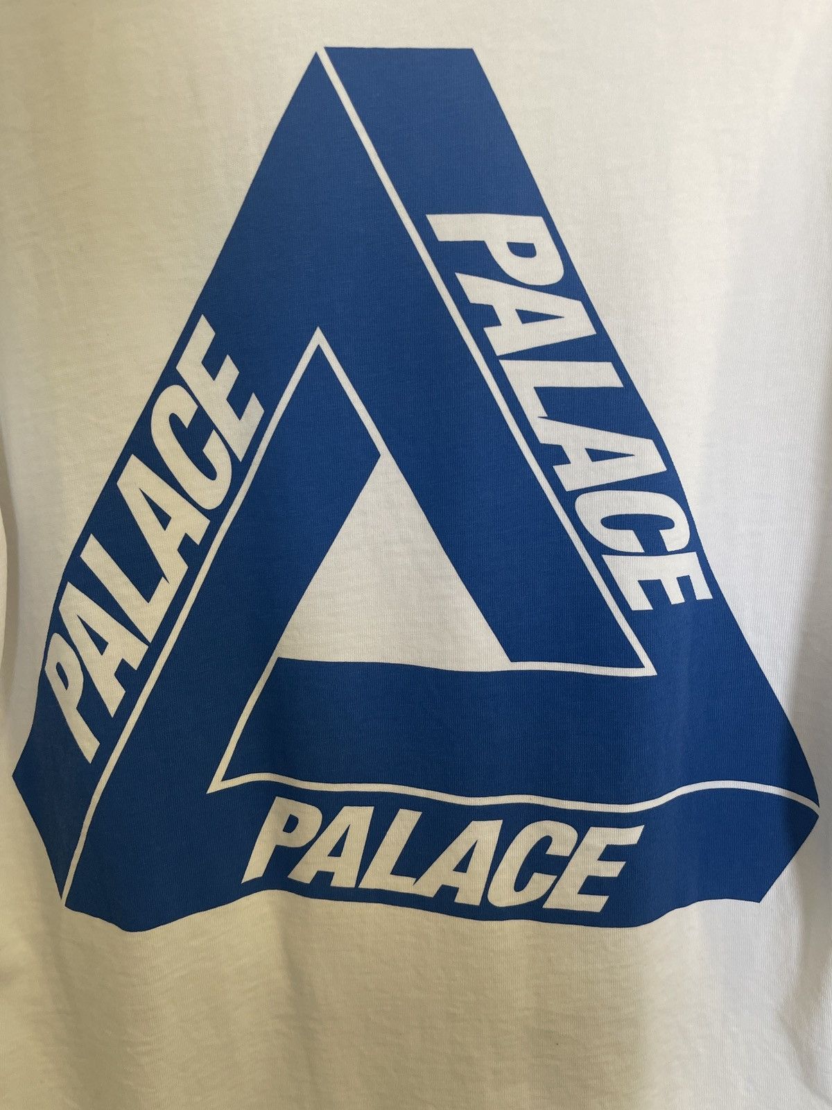 Palace Palace Tri-Ferg logo Size US M / EU 48-50 / 2 - 2 Thumbnail