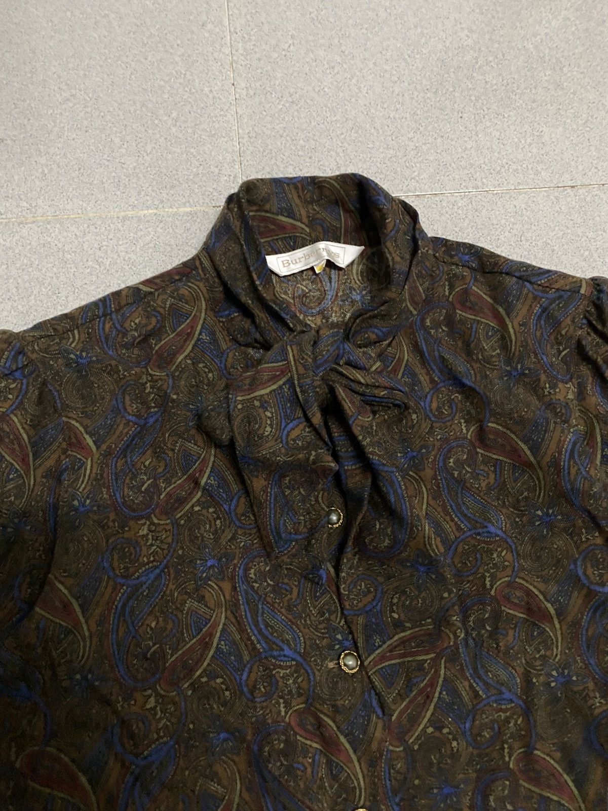 Burberry × Japanese Brand × Vintage Vintage Burberrys Paisley Blouse Size S / US 4 / IT 40 - 2 Thumbnail