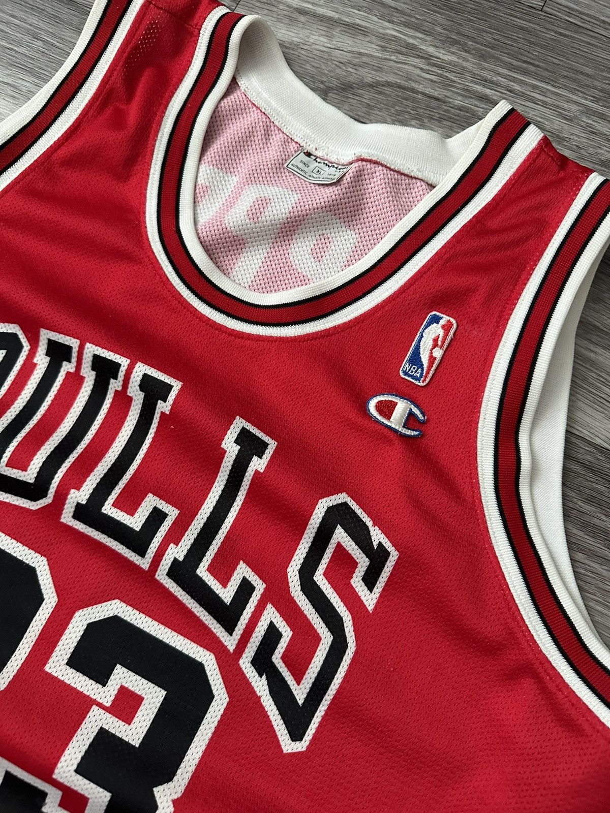 Champion Campion Chicago Bulls NBA Scottie Pippen 33 Vintage Jersey Size US XL / EU 56 / 4 - 5 Thumbnail