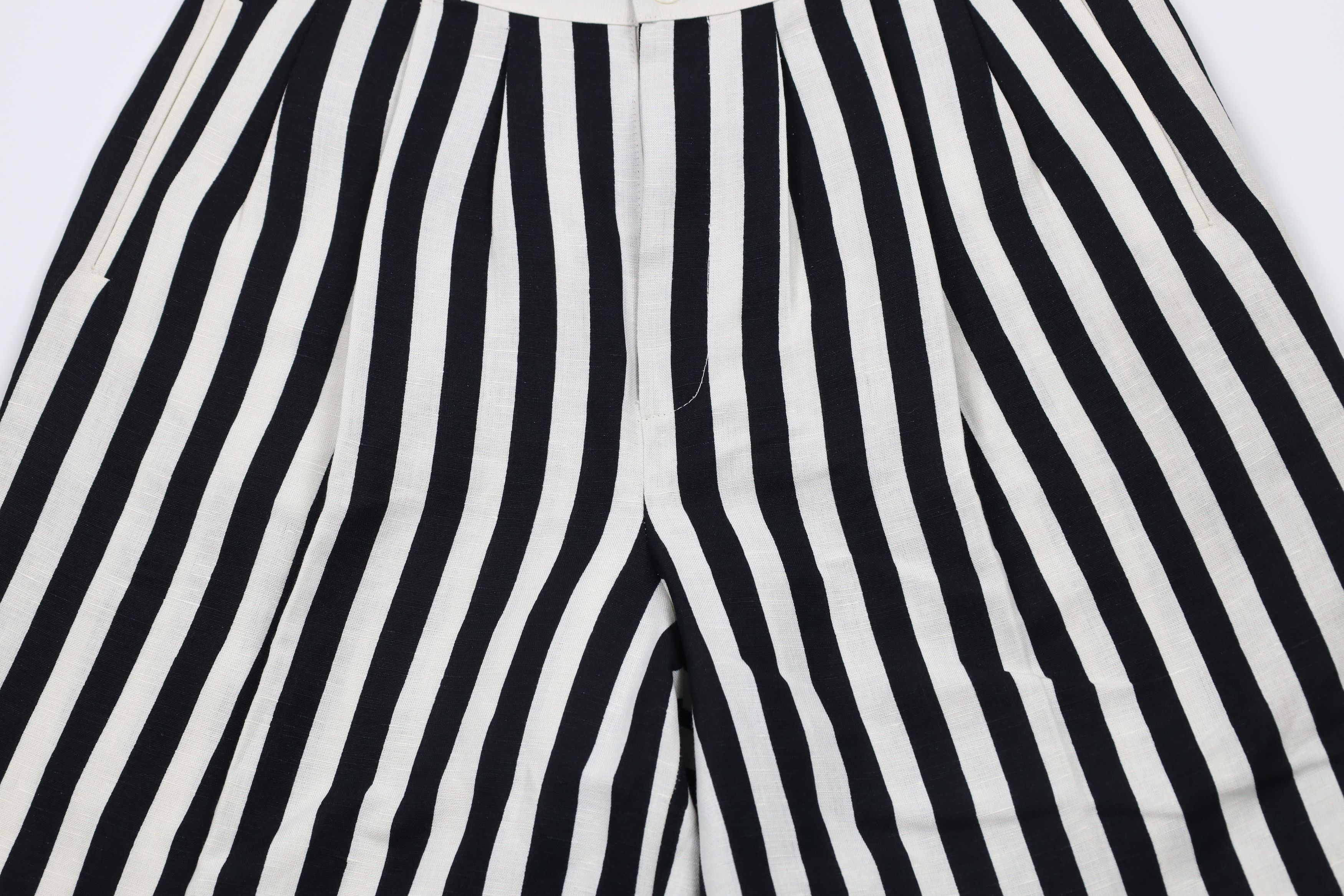Vintage Vintage 90s Streetwear Blend Pleated Chino Shorts Striped Size 34" / US 12 / IT 48 - 3 Thumbnail