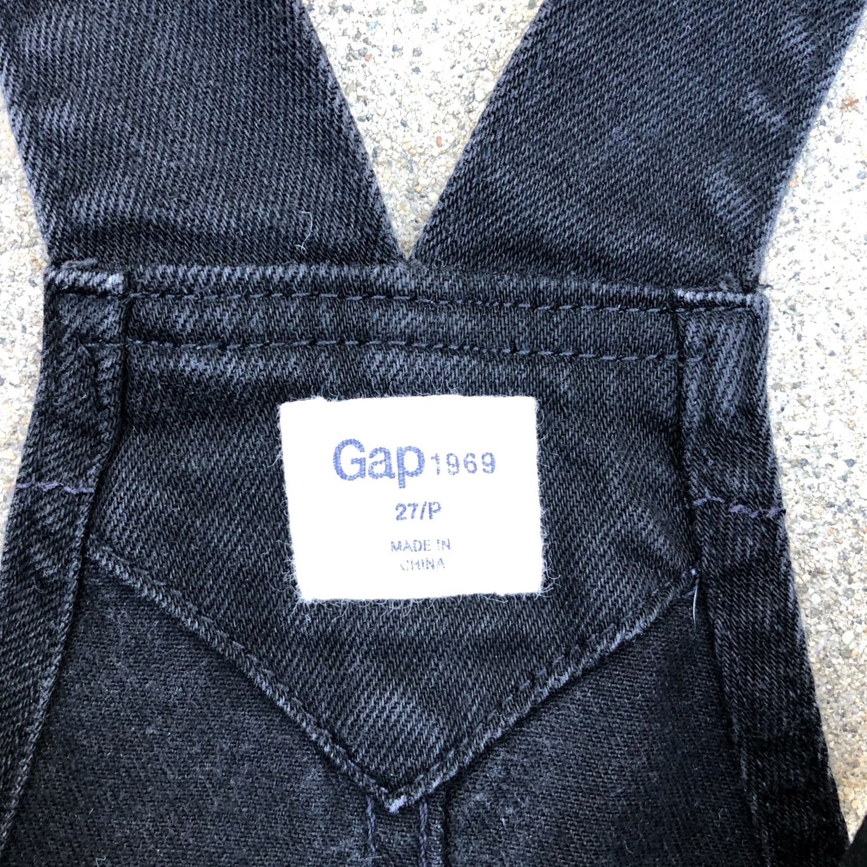 Gap GAP 1969 Denim Overalls Women's 27/P One Piece Black Jean Straight Denim Overalls Womens 27P Black GAP 1969 One Piece Overalls Women Size 27" / US 4 / IT 40 - 6 Thumbnail