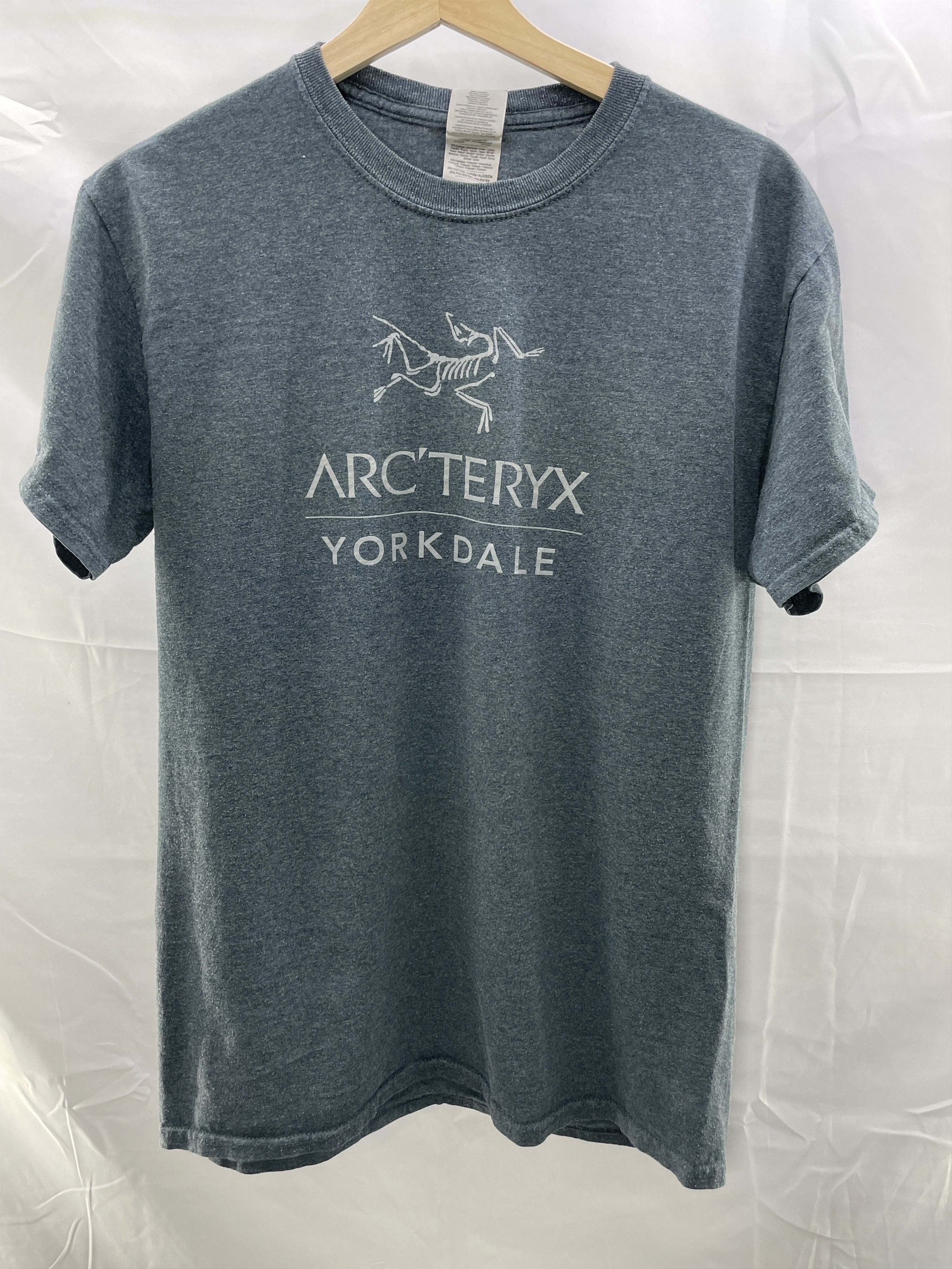 Arc'teryx ARCTERYX Yorkdale Store Opening Cotton T-Shirt Tee Size US S / EU 44-46 / 1 - 1 Thumbnail
