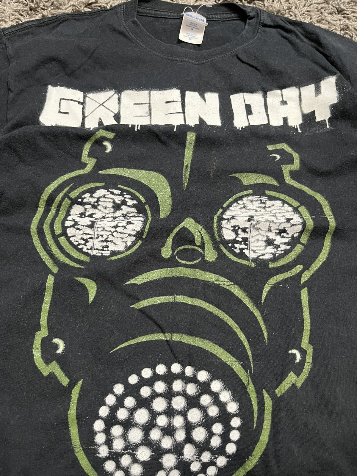 Band Tees Y2K Green Day Gas Mask Punk Rock Band T-Shirt Size US S / EU 44-46 / 1 - 4 Thumbnail