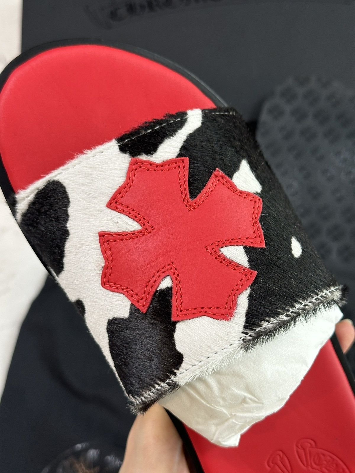 Chrome Hearts Chrome hearts red cow horsehair cross patch slippers Size US 9 / IT 39 - 2 Thumbnail