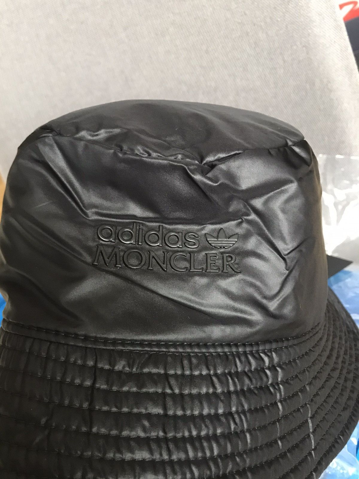 Moncler Moncler x Adidas size S shipping in EU Size ONE SIZE - 11 Thumbnail