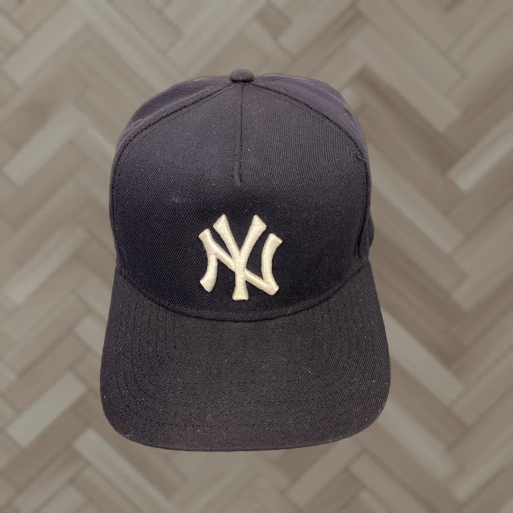 New Era VINTAGE New Era Yankees 1999 World Series MLB Snapback Cap Men One Size Blue Cotton Canvas Sports Size ONE SIZE - 1 Thumbnail