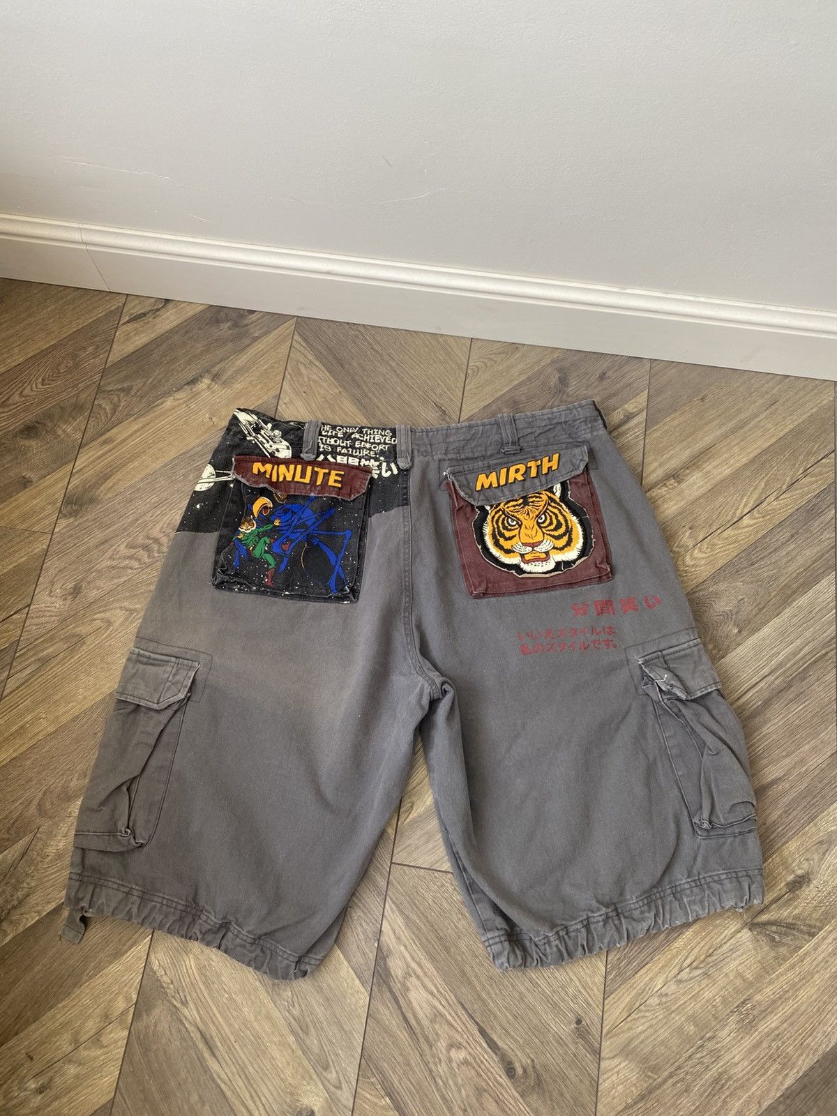 Japanese Brand × Vintage Vintage Minute Mirth Y2K Ed Hardy Style Cargo shorts Size US 40 / EU 56 - 8 Thumbnail