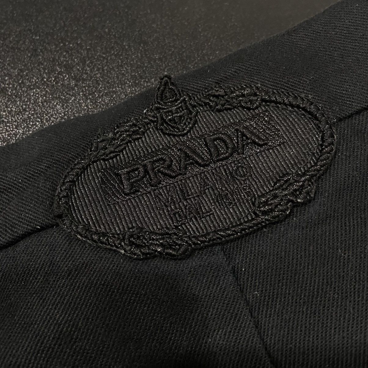 Prada PRADA MADE IN BULGARIA SIZE : 34 Size US 34 / EU 50 - 2 Thumbnail