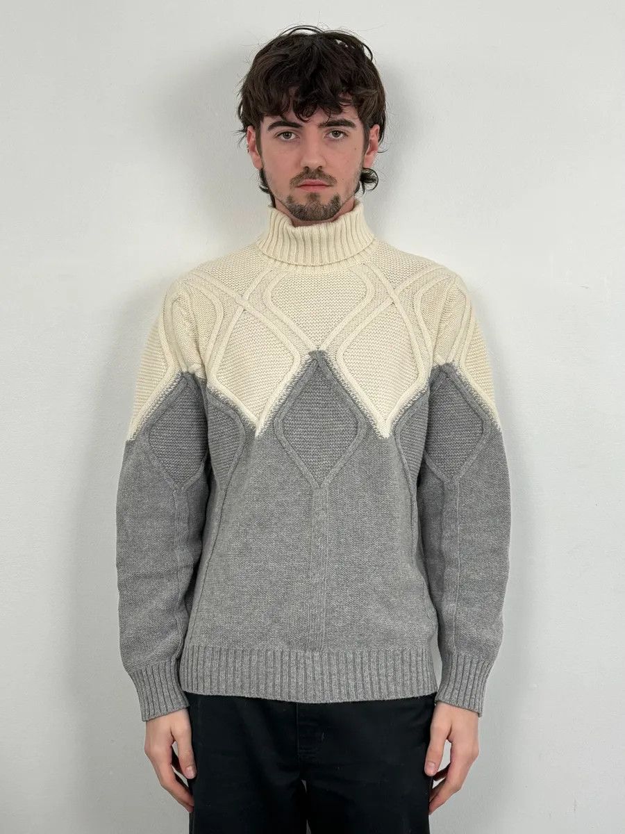Daniele Alessandrini 2000s Daniele Alessandrini Beige & Grey Structure Turtleneck Sweater Size US S / EU 44-46 / 1 - 2 Thumbnail