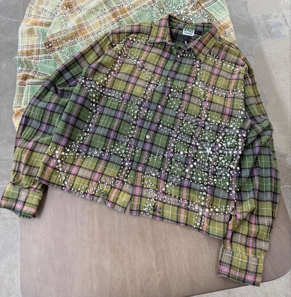 Vale Green Fever Flannel | Vale Size US L / EU 52-54 / 3 - 1 Thumbnail