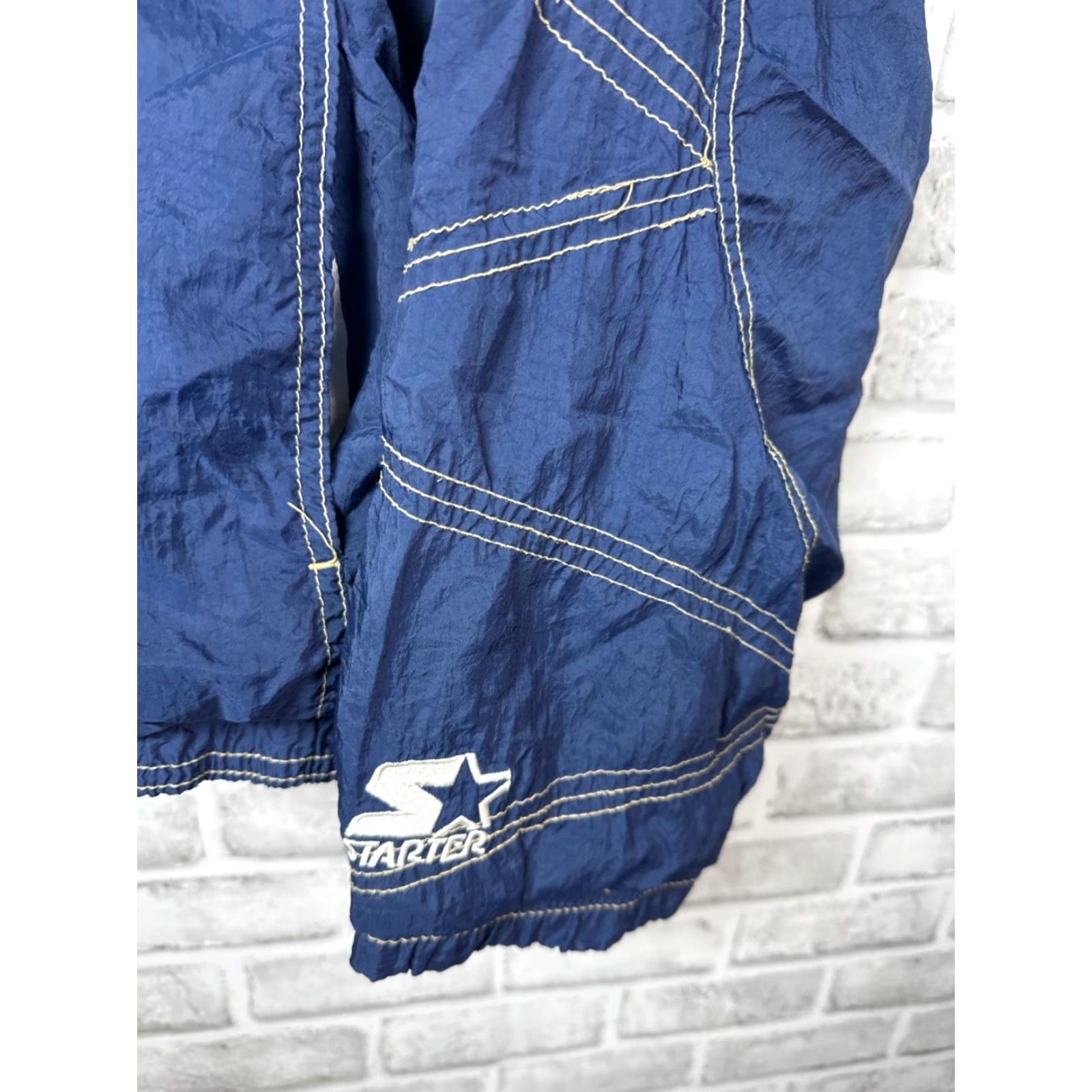 Starter VTG STARTER Notre Dame FULL ZIP Windbreaker Jacket MENS XL Size US XL / EU 56 / 4 - 3 Thumbnail