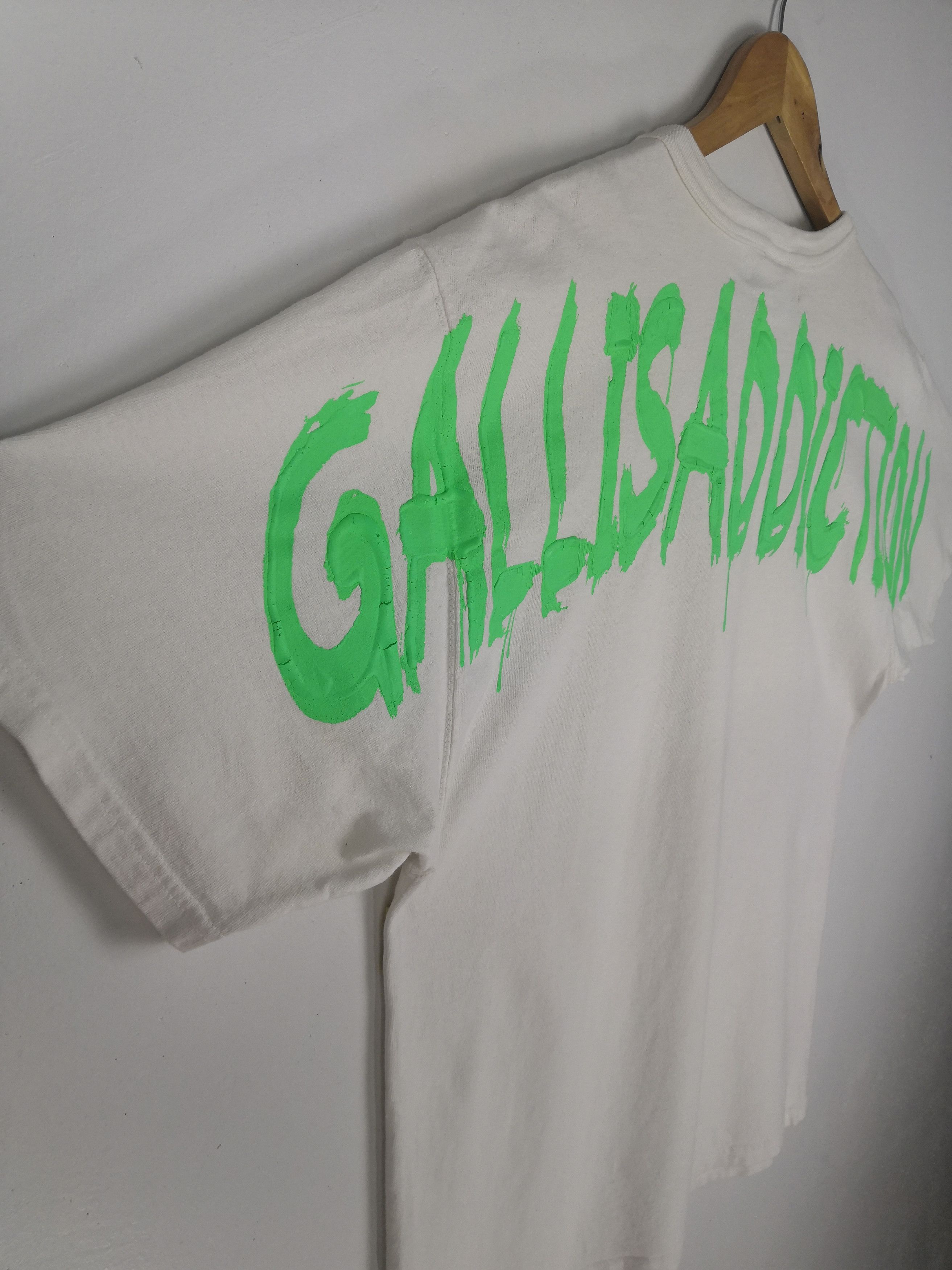 Champion Vintage Champion x Gallis Addiction Tees Big Logo Spellout Size US L / EU 52-54 / 3 - 3 Thumbnail