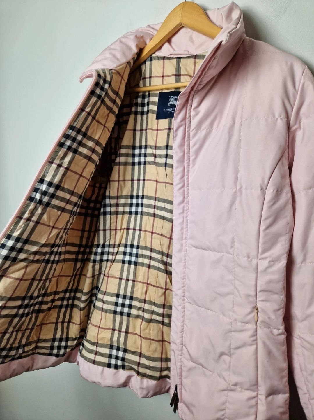 Burberry Burberry pastel pink vintage puffer jacket y2k archive Size S / US 4 / IT 40 - 2 Thumbnail