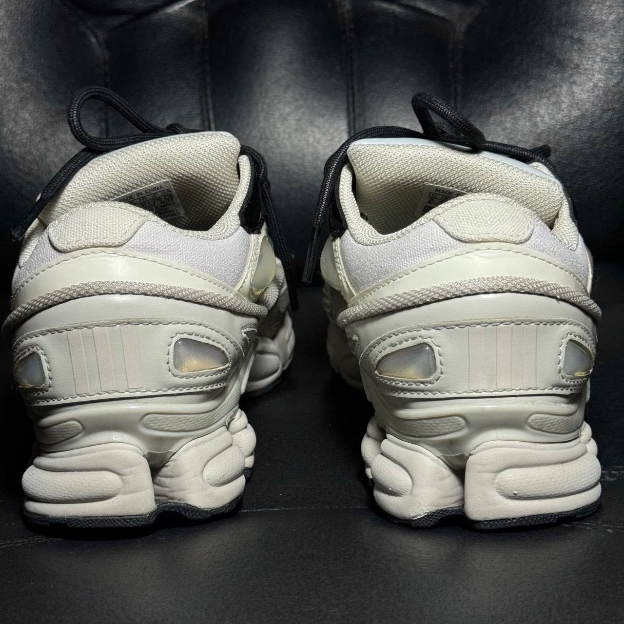 Adidas × Raf Simons Adidas Raf Simons Ozweego Cream White Size US 5 / EU 37 - 2 Thumbnail