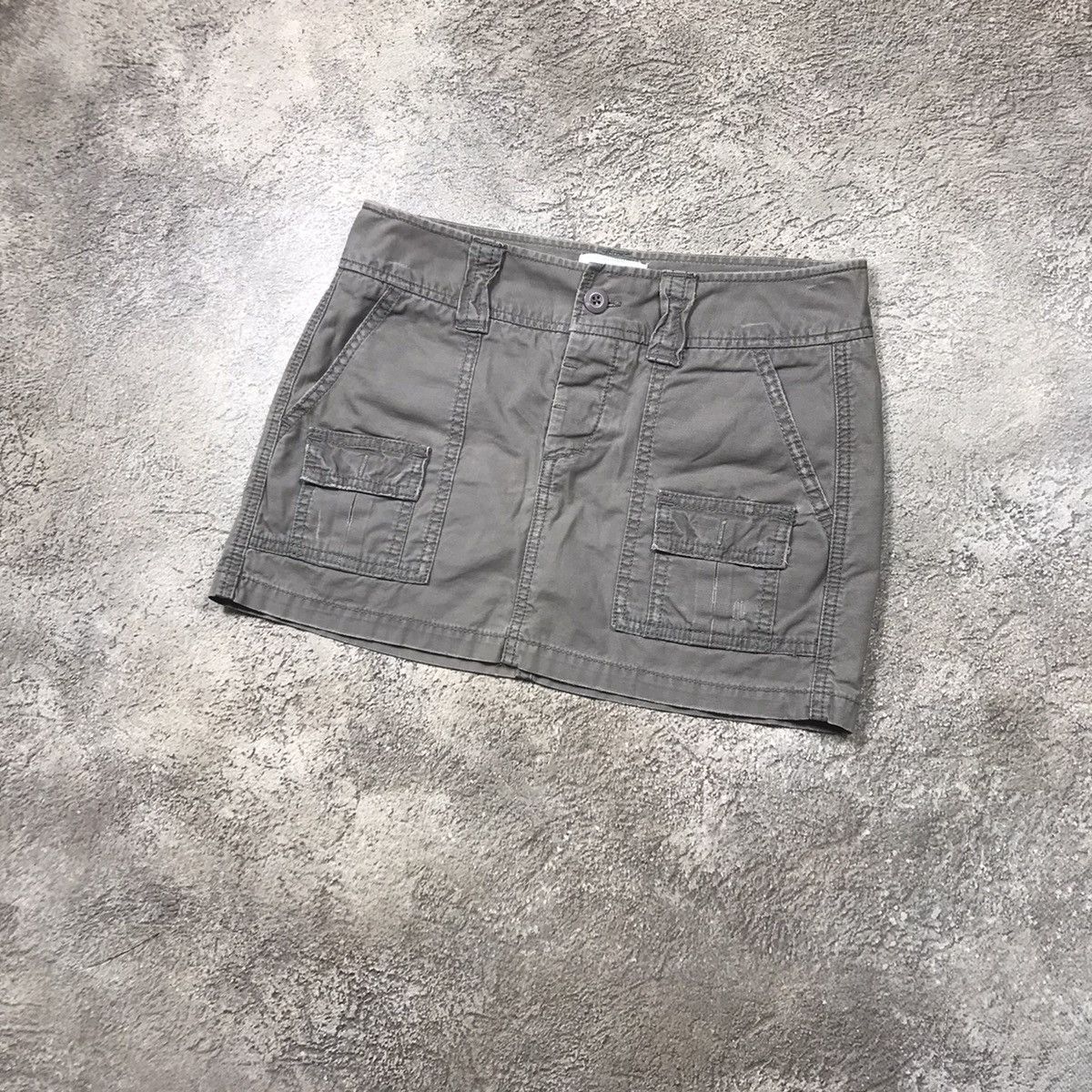 Vintage Vintage Y2K Cargo Mini Skirt Streetwear Khaki Logo Boxy 29 Size 29" - 2 Thumbnail