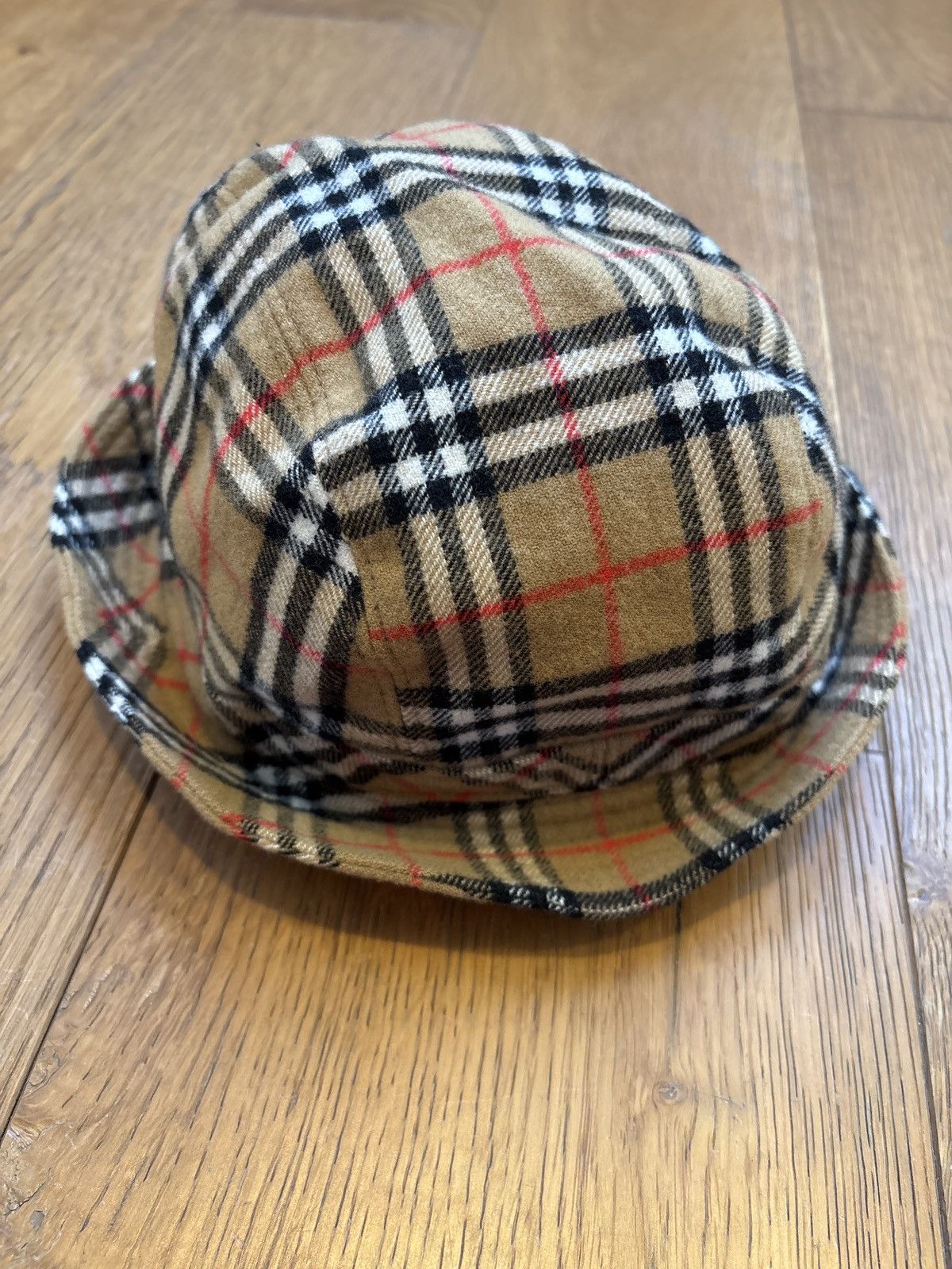 Burberry × Gosha Rubchinskiy Burberry x Gosha Rubchinskiy Bucket Hat Size ONE SIZE - 4 Thumbnail