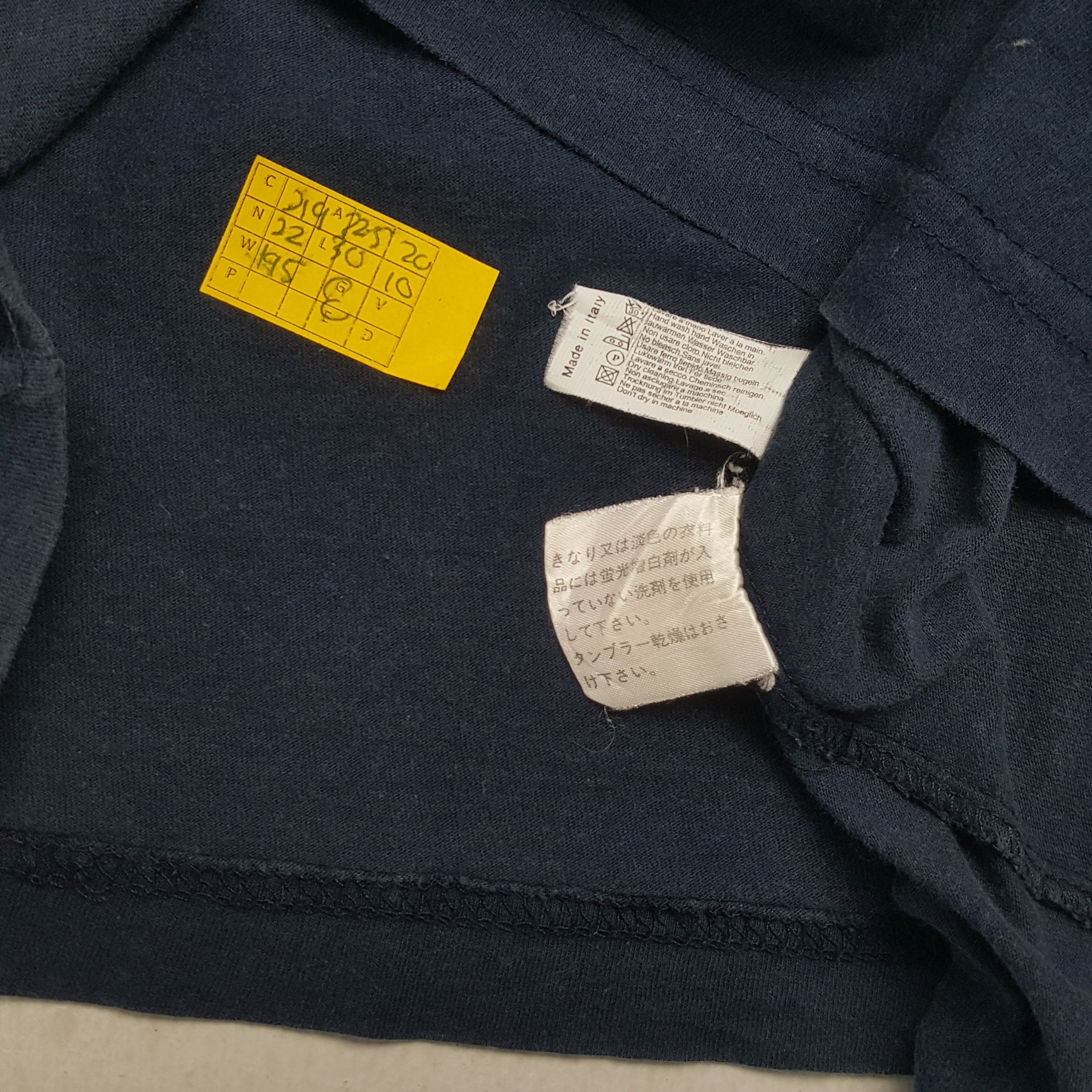 Vintage × Yves Saint Laurent Vintage YVES SAINT LAURENT Italian Fashion Brand T-Shirts Size US M / EU 48-50 / 2 - 5 Thumbnail