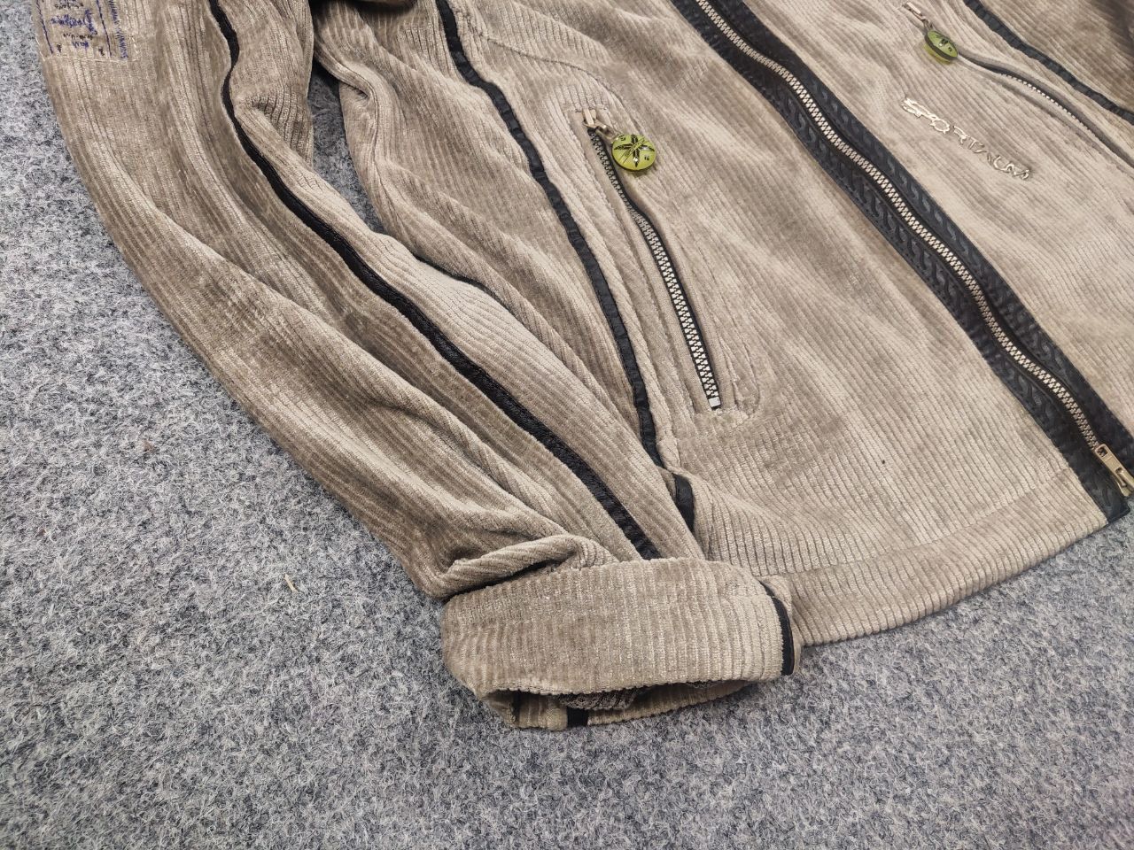 Sportalm Kitzbuhel Sportalm Kitzbühel Ski Jori trekking Corduroy Jacket fur Size M / US 6-8 / IT 42-44 - 4 Thumbnail