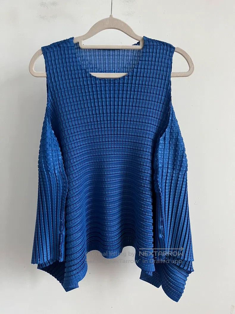 Issey Miyake Issey Miyake Blue Tank Top Size L / US 10 / IT 46 - 1 Thumbnail