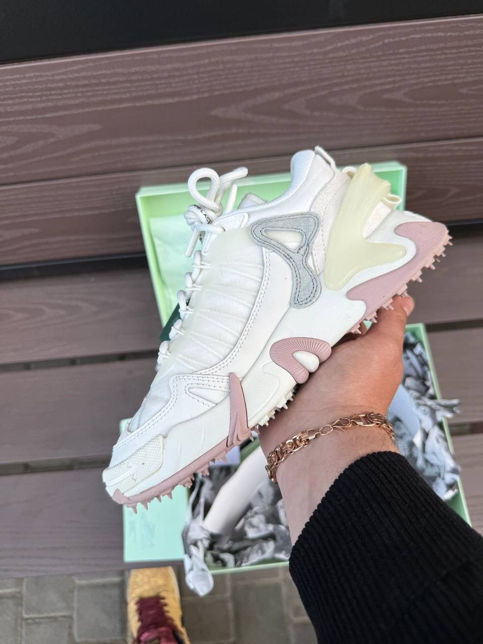 Off-White OFF WHITE ODSY 2000 WHITE PINK Size US 8 / IT 38 - 3 Thumbnail
