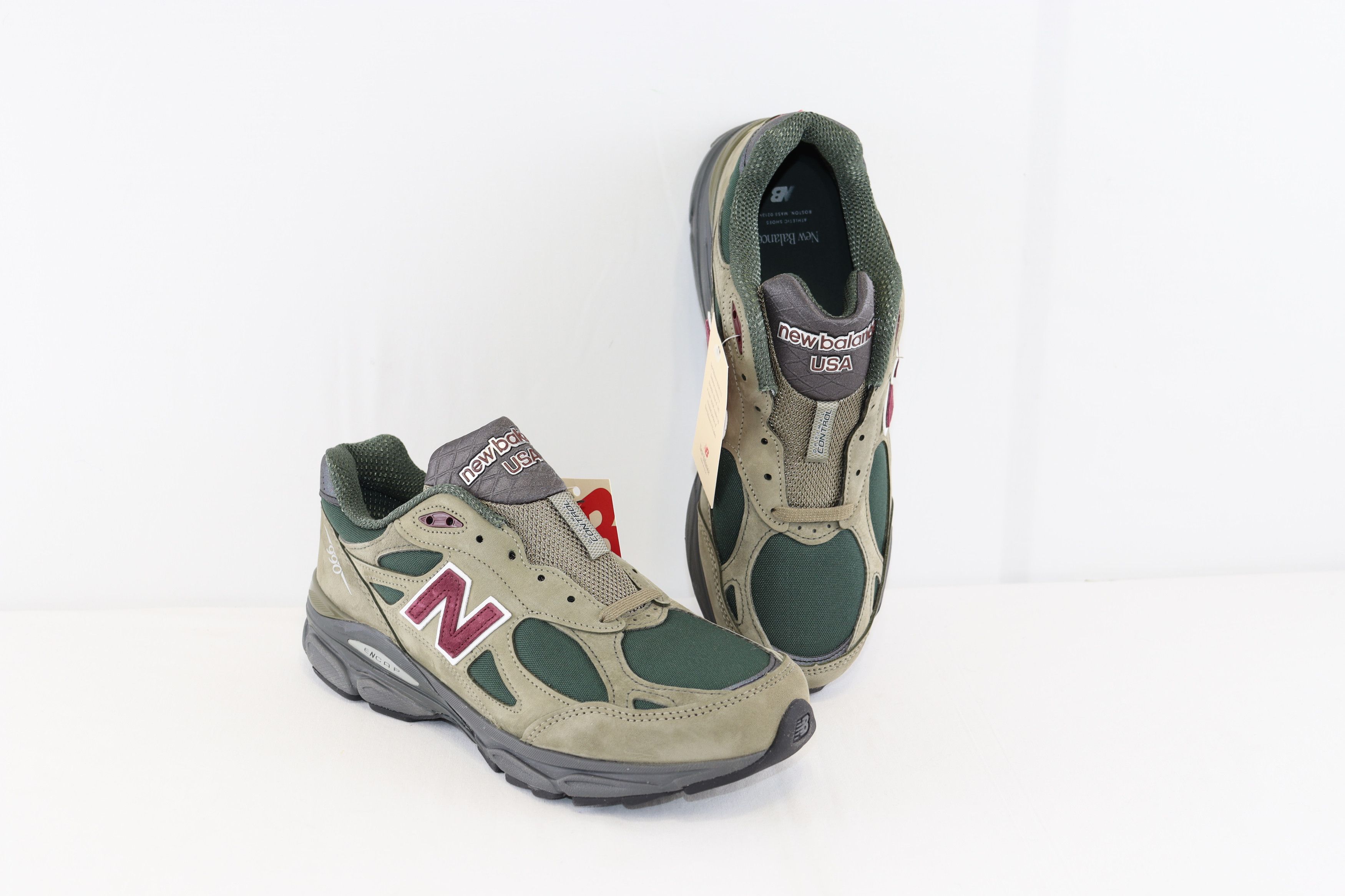 New Balance o1rshd1 990 V3 sneakers in Green/Purple Size US 10 / EU 43 - 10 Thumbnail