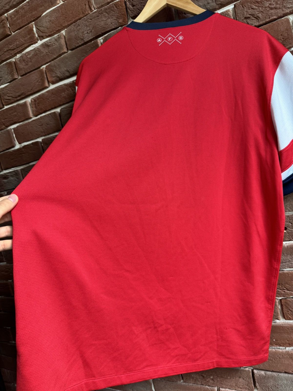 Nike arsenal londyn Y2K Red Jersey Nike Swoosh Soccer kit large Size US L / EU 52-54 / 3 - 12 Thumbnail