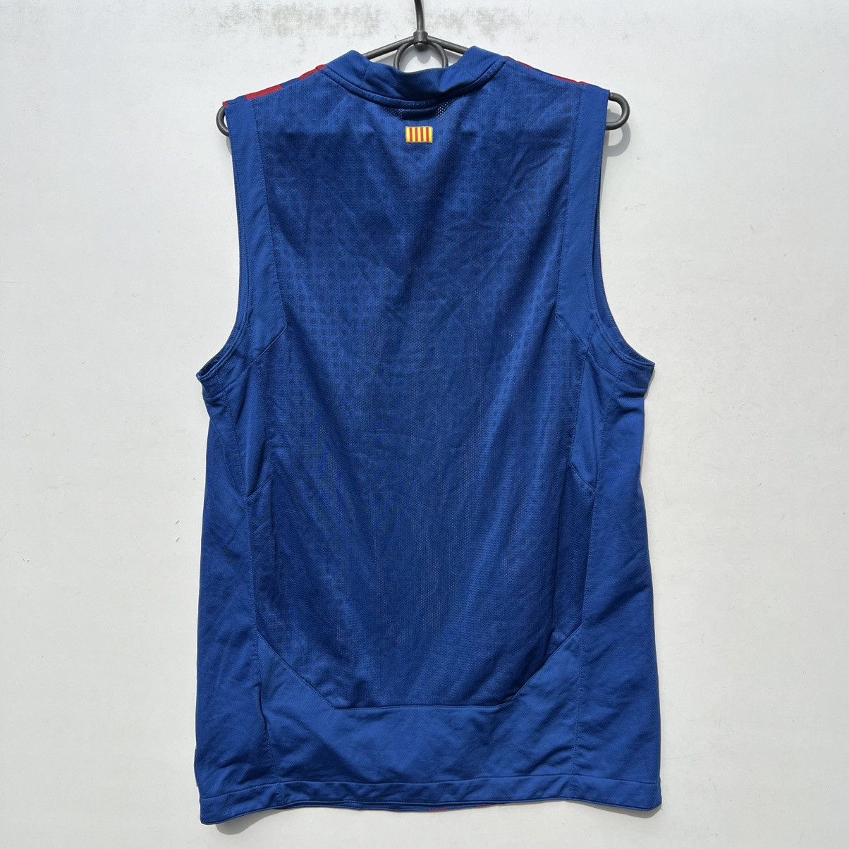 Nike BARCELONA BASKETBALL TRAINING SHIRT JERSEY NIKE Size US L / EU 52-54 / 3 - 8 Thumbnail
