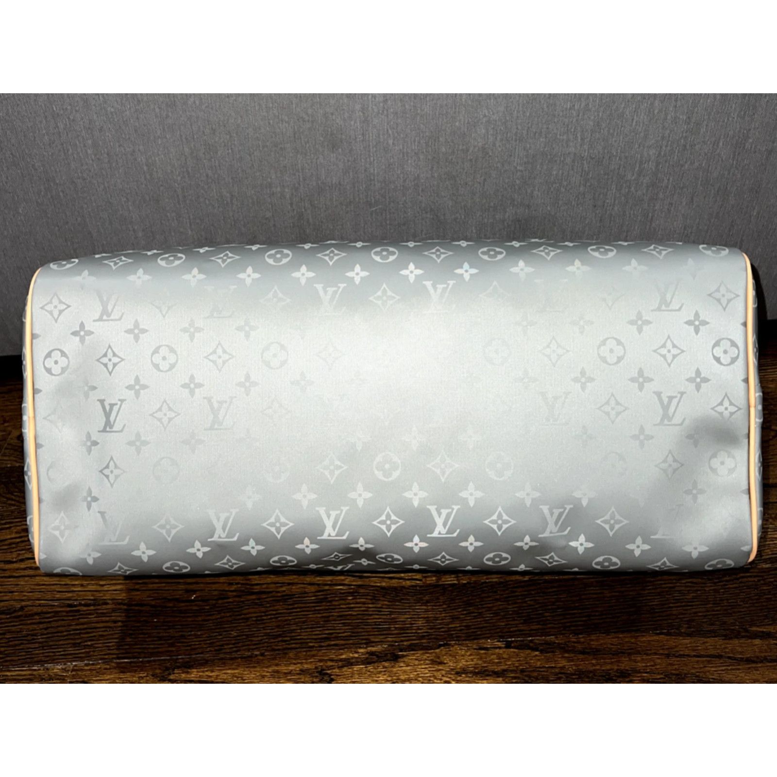 Louis Vuitton Louis Vuitton Keepall Bandouliere Duffle Weekend Travel Bag Size ONE SIZE - 12 Thumbnail