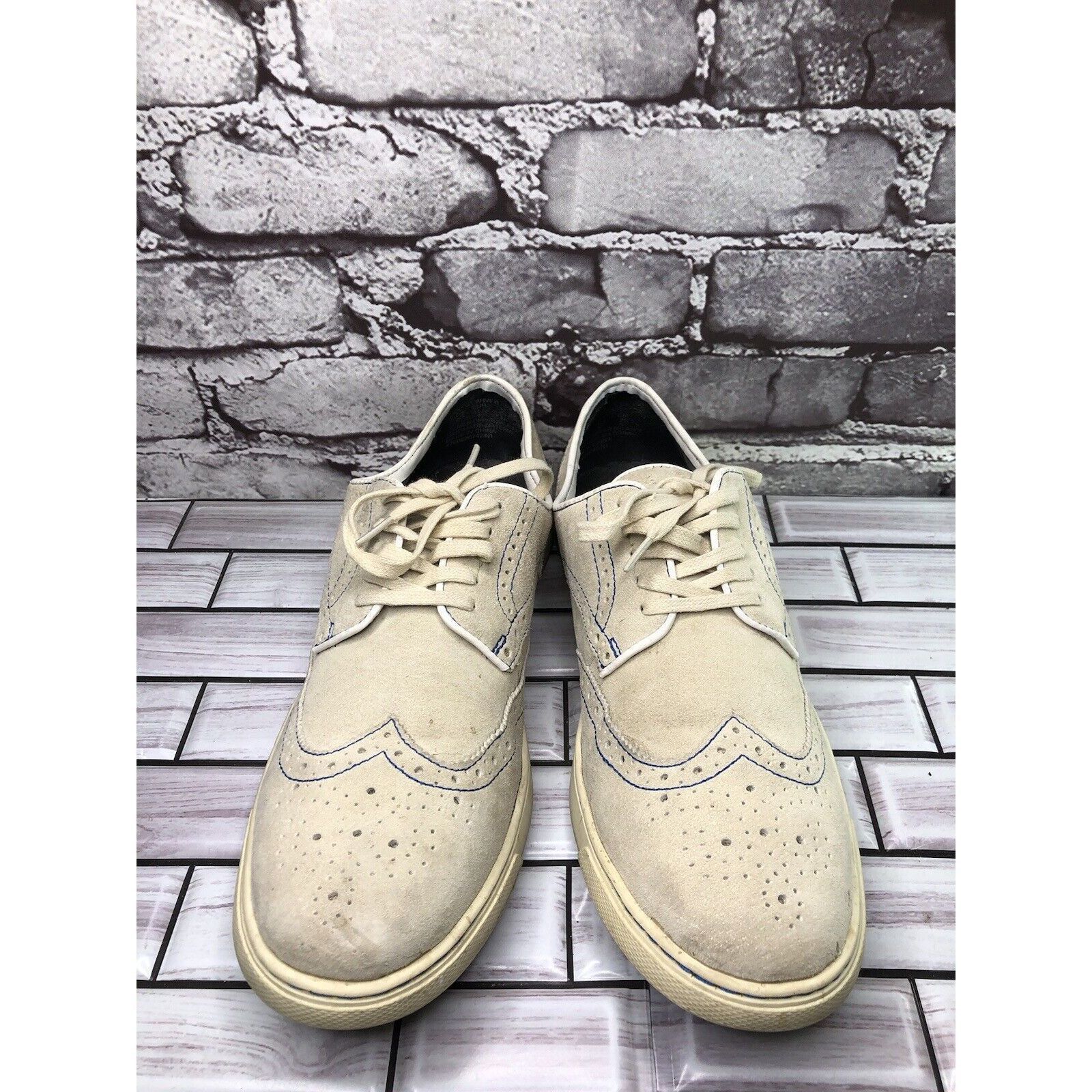 Hush Puppies Hush Puppies Ivory Suede Leather Wingtip Casual Lace Up Shoe Size US 8.5 / EU 41-42 - 2 Thumbnail
