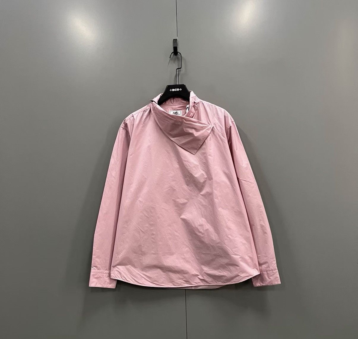 Hermes Hermès Pink Irregular Neckline Windbreaker J41 Size M / US 6-8 / IT 42-44 - 1 Thumbnail