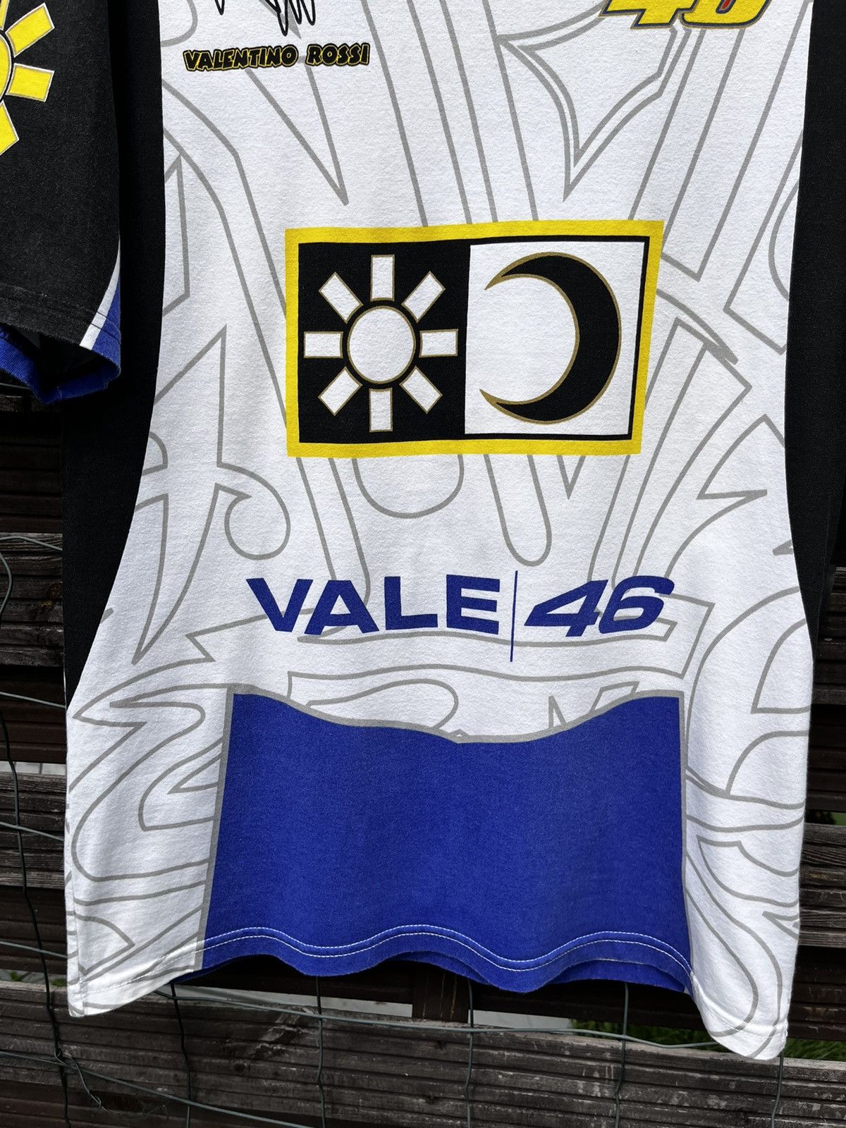 NASCAR 🏁 VALENTINO ROSSI 46 THE DOCTOR MOTO GP SUN AND MOON TEE Size US M / EU 48-50 / 2 - 4 Thumbnail
