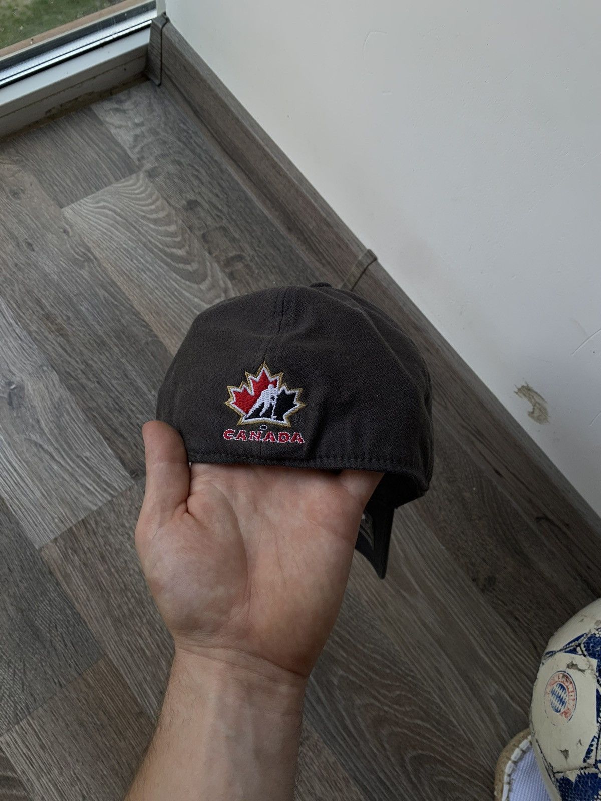 NHL × Nike × Vintage Vintage Nike Canada Cap Hockey IIHF Rare Swoosh Streetwear Size ONE SIZE - 3 Thumbnail