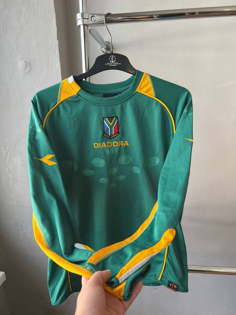 Diadora 2006 SOUTH AFRICA TEAM HOME SOCCER FOOTBALL DIADORA JERSEY L Size US L / EU 52-54 / 3 - 13 Thumbnail