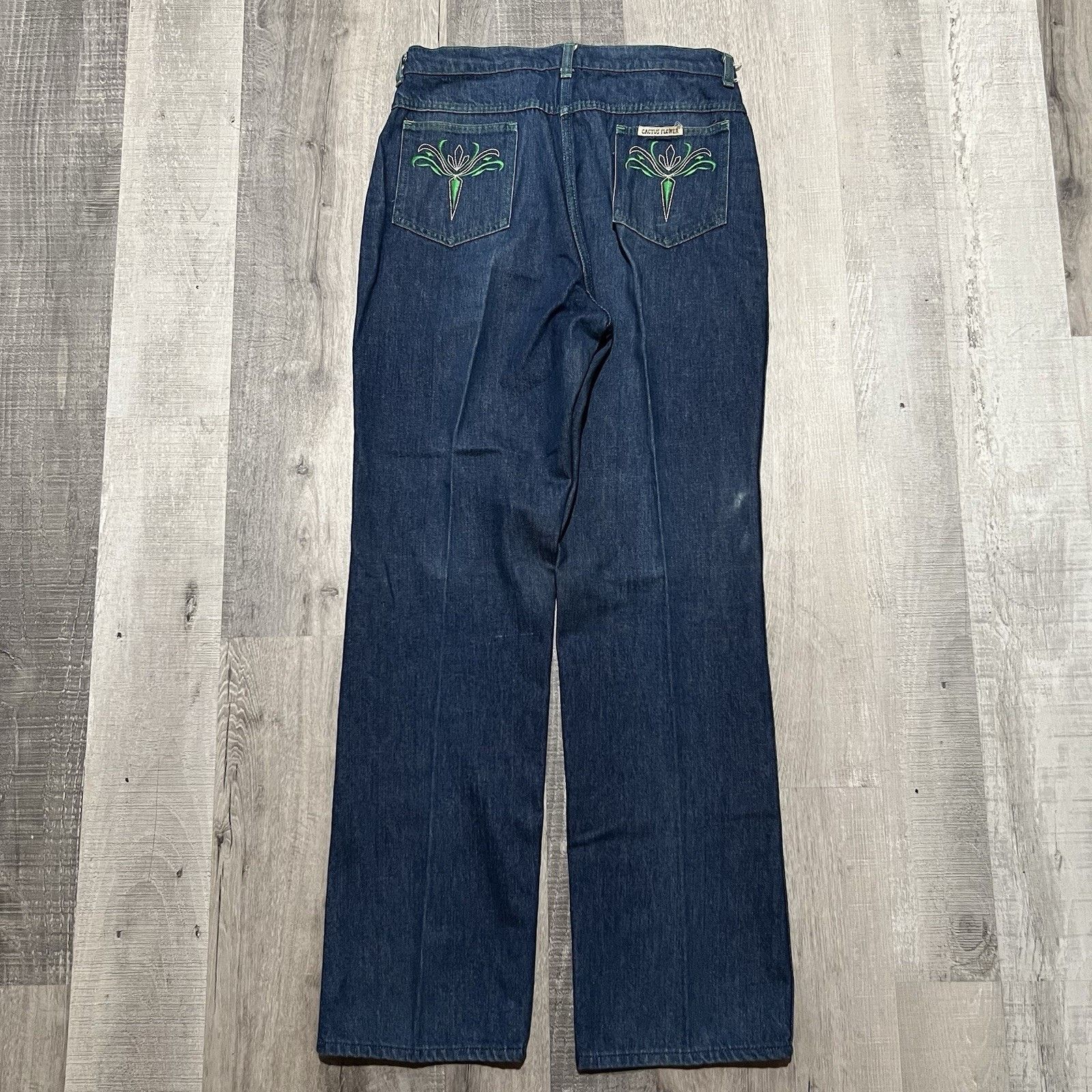 Vintage VTG 60s/70s Cactus Flower Womens High Waist Jeans Dark Wash Size 32" / US 10 / IT 46 - 1 Thumbnail