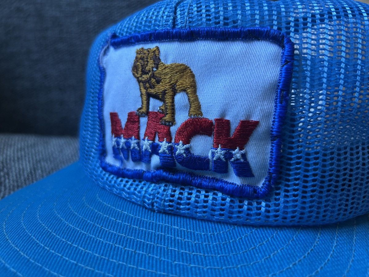 Vintage Vintage Mack Trucks Mesh SnapBack Size ONE SIZE - 2 Thumbnail