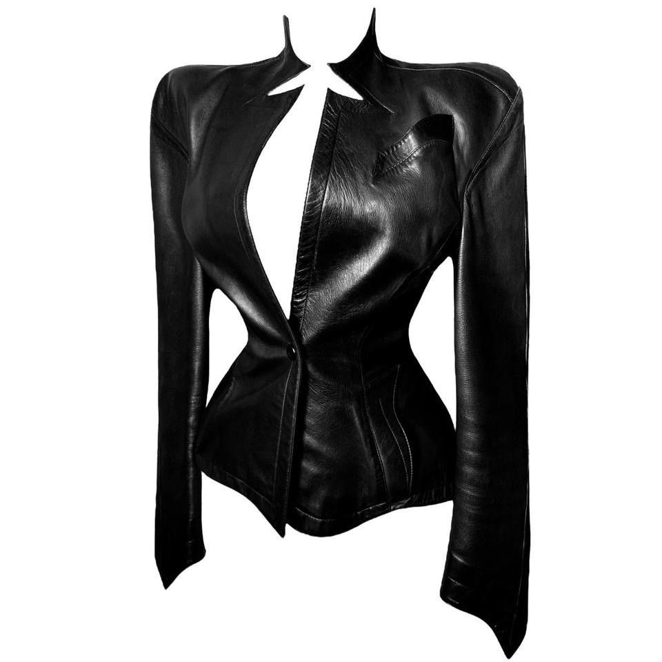 Thierry Mugler Thierry Mugler leather jacket large shoulders star neckline Size M / US 6-8 / IT 42-44 - 2 Thumbnail