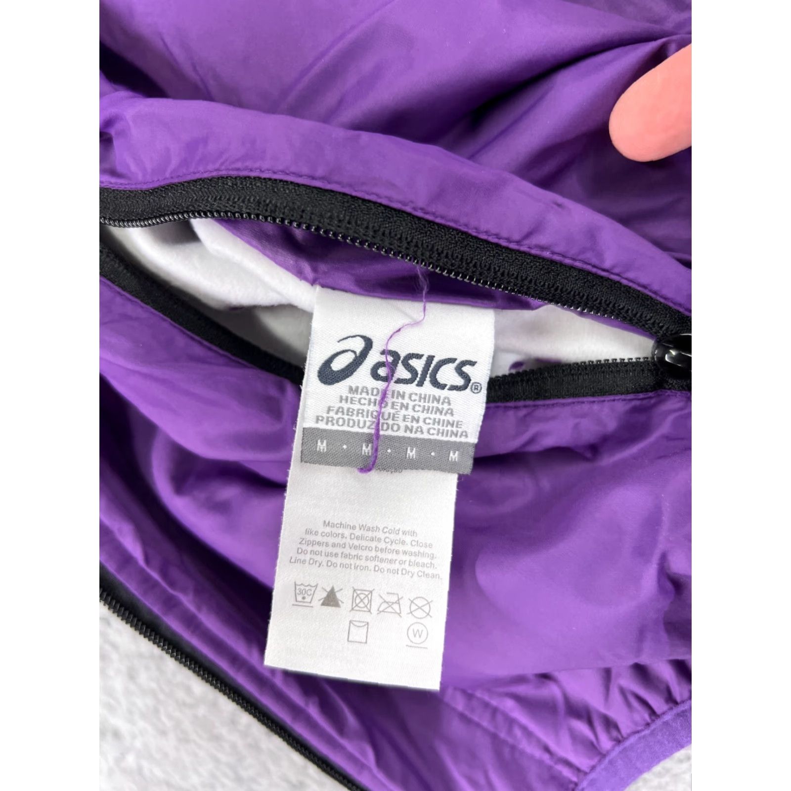 Asics ASICS Vest Women's Medium Purple Full Zip Reversible Nylon Polyester Zip Casual Women Vest Mid-Length Purple 1990s? Size M / US 6-8 / IT 42-44 - 4 Thumbnail