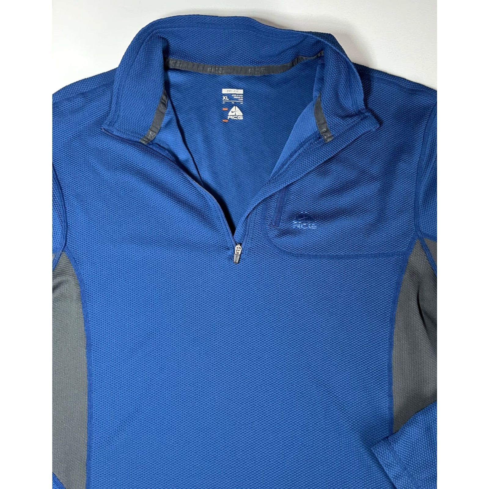 Nike Nike Dri-Fit ACG 1/4 Zip Pullover Shirt XL Blue Men’s (Long Sleeve) Activewear Pullover Zip Mock Neck Logo 100% Polyester Size US XL / EU 56 / 4 - 5 Thumbnail