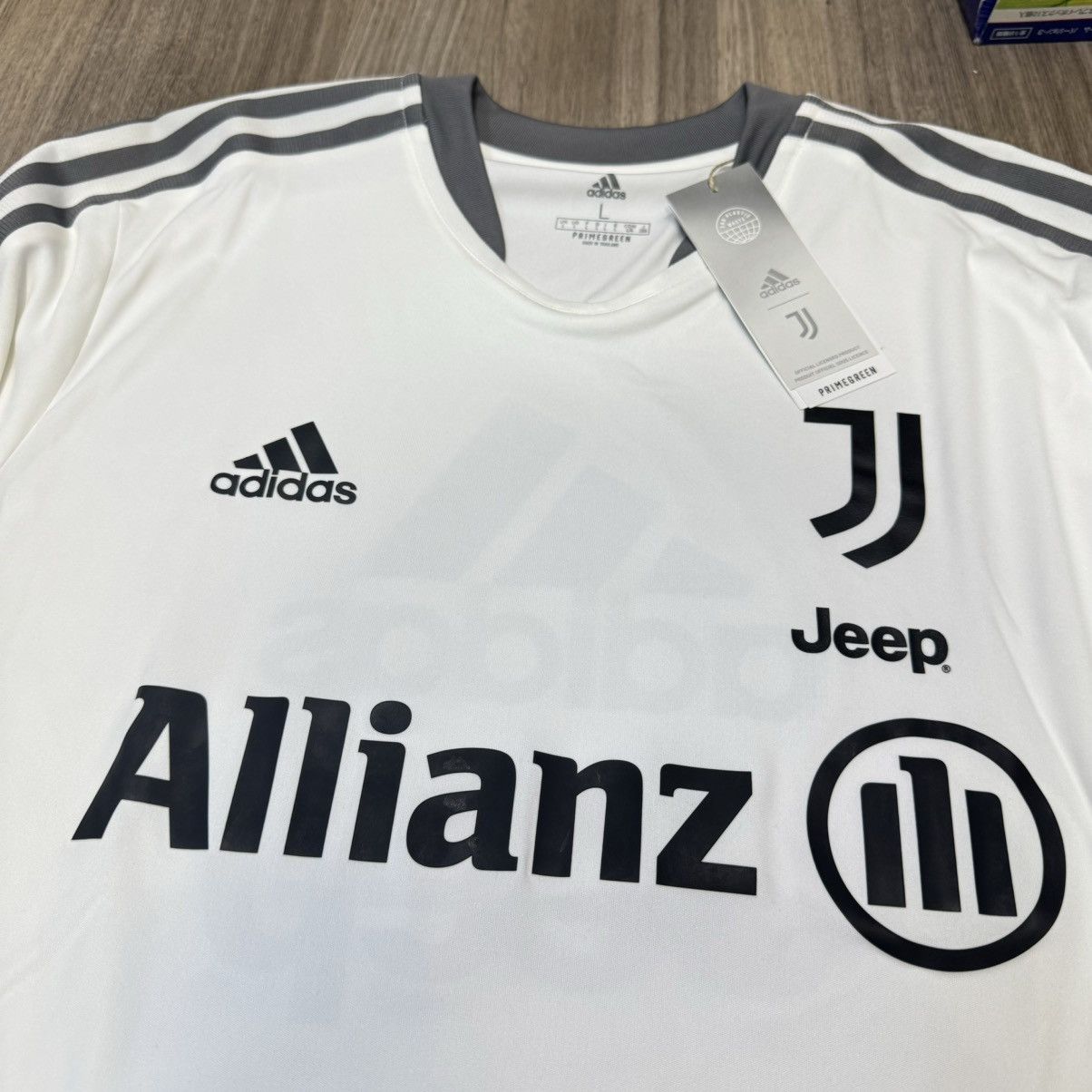 Nike Juventus 21/22 training jersey (Bnwt) Ronaldo Size US L / EU 52-54 / 3 - 3 Thumbnail