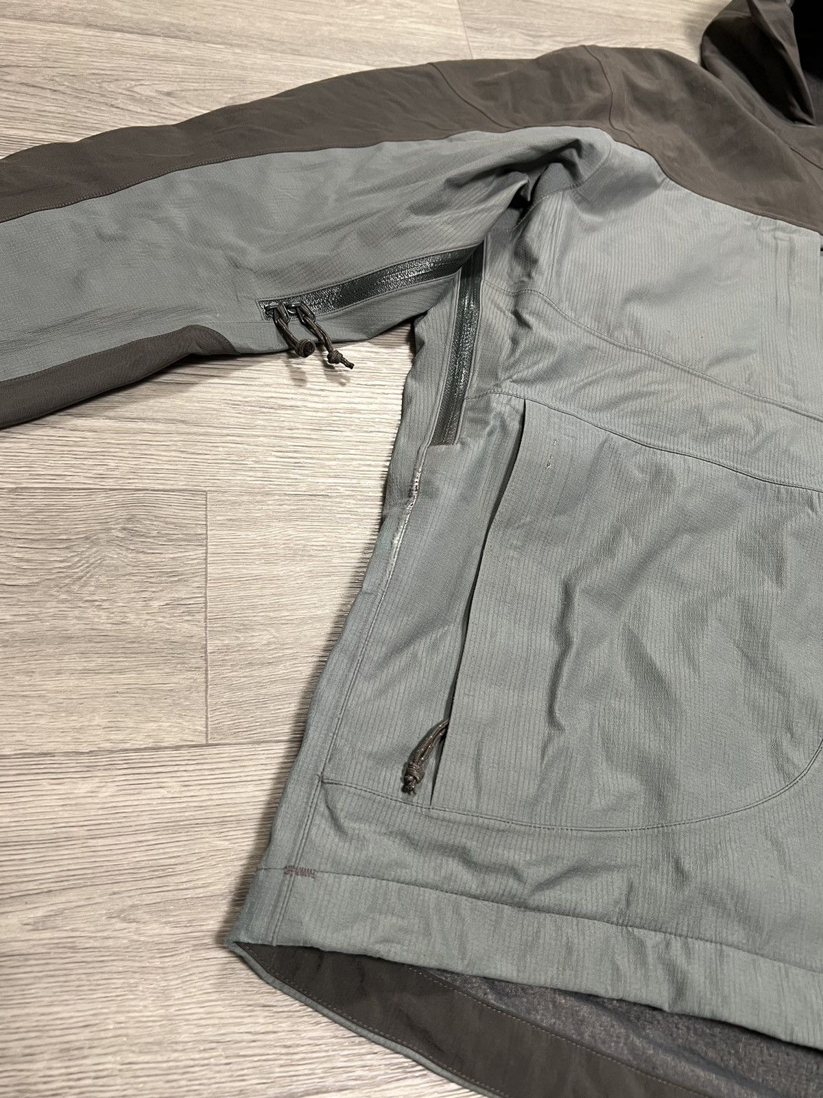 Arc'teryx × Vintage Arcteryx vintage gore-Tex jacket Size US M / EU 48-50 / 2 - 5 Thumbnail
