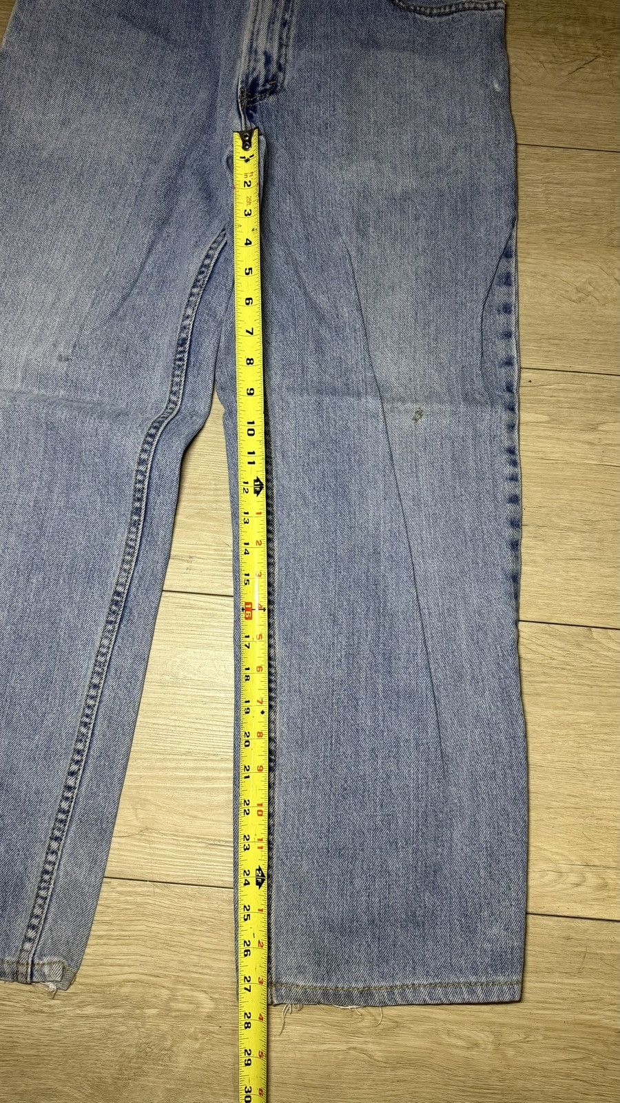 Levi's Y2K 2000s Levi’s 550 35 x 30 Light Wash Straight Leg Denim Size US 35 - 7 Thumbnail