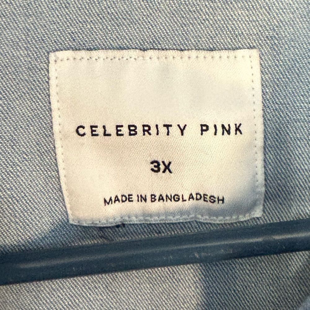 Other Celebrity Pink Snap Button Front Short Light-wash Jumpsuit 3 Size 42" / US 20 - 3 Thumbnail