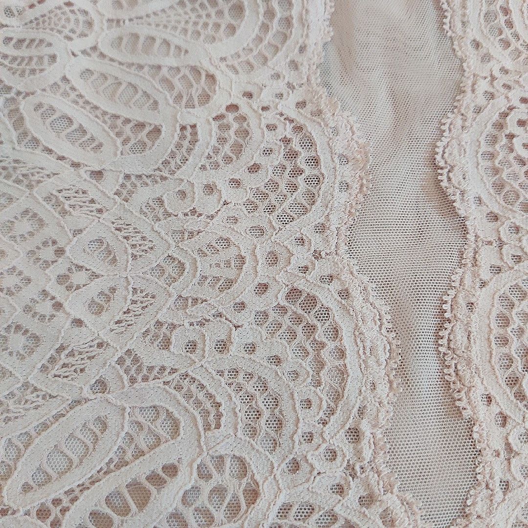 Victoria's Secret Victoria's Secret sheer pink mesh lace bodysuit sz S Size S / US 4 / IT 40 - 6 Thumbnail
