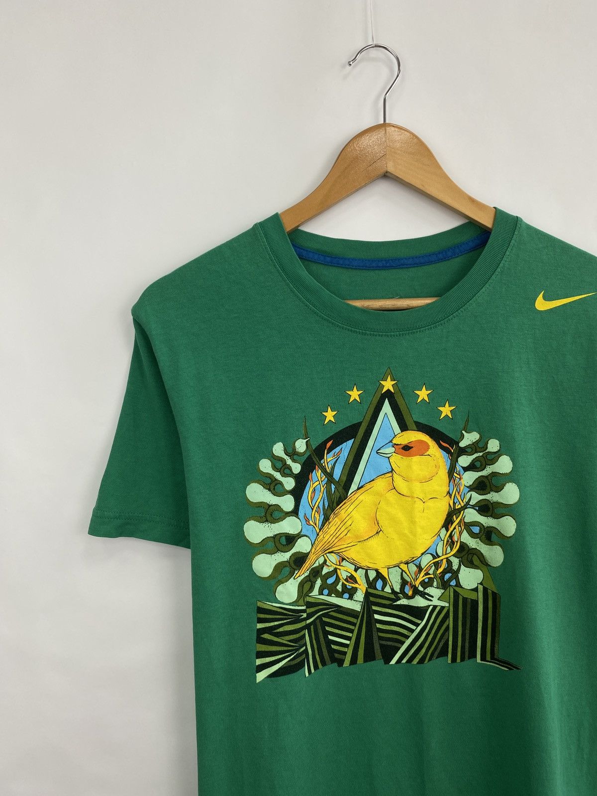 Nike 🇧🇷 Nike Brazil Bird Soccer T-Shirt Rare Retro Hype Y2K Size US L / EU 52-54 / 3 - 2 Thumbnail