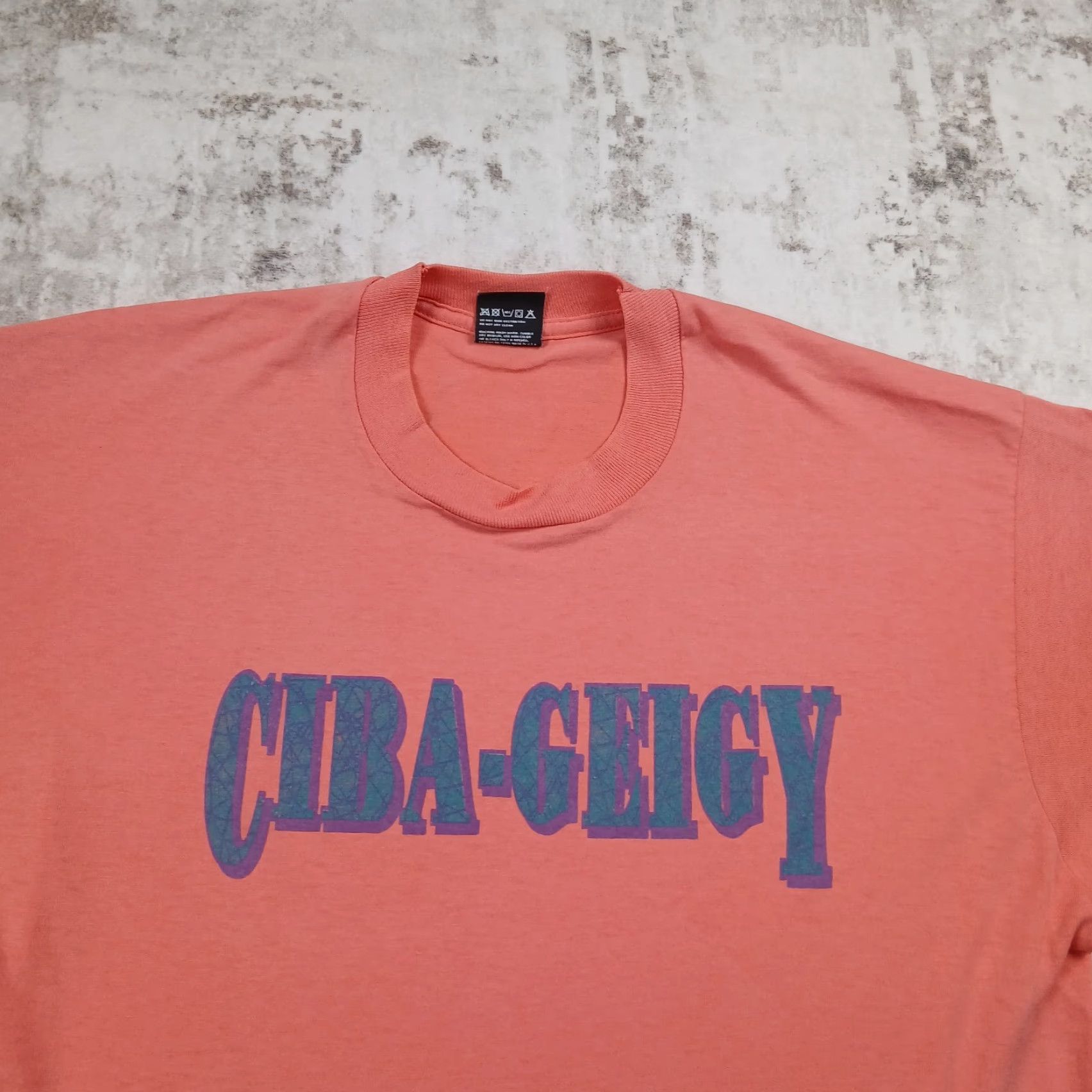 Fruit Of The Loom VINTAGE Fruit of the Loom T-Shirt Mens Large Orange Peach 80s Single Stitch Screen Stars Best 90s 80s USA Shirt Mens Size US L / EU 52-54 / 3 - 2 Thumbnail