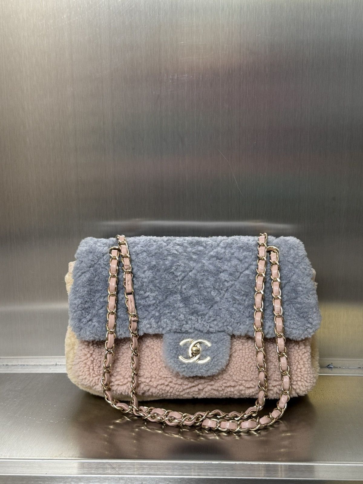 Chanel Chanel multicolor shearling CF bag Size ONE SIZE - 1 Thumbnail