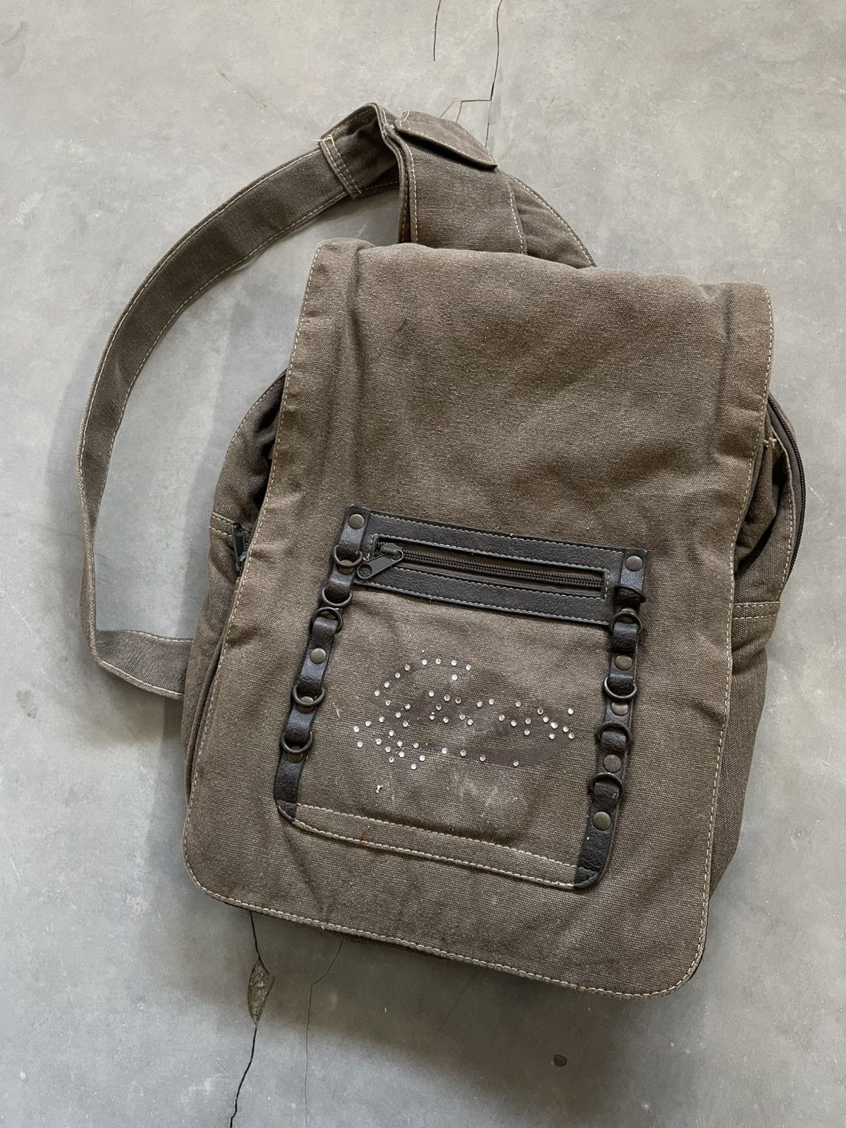 Japanese Brand Vintage Military Crossbody Studded Bag Heavy Weight Canvas Size ONE SIZE - 7 Thumbnail